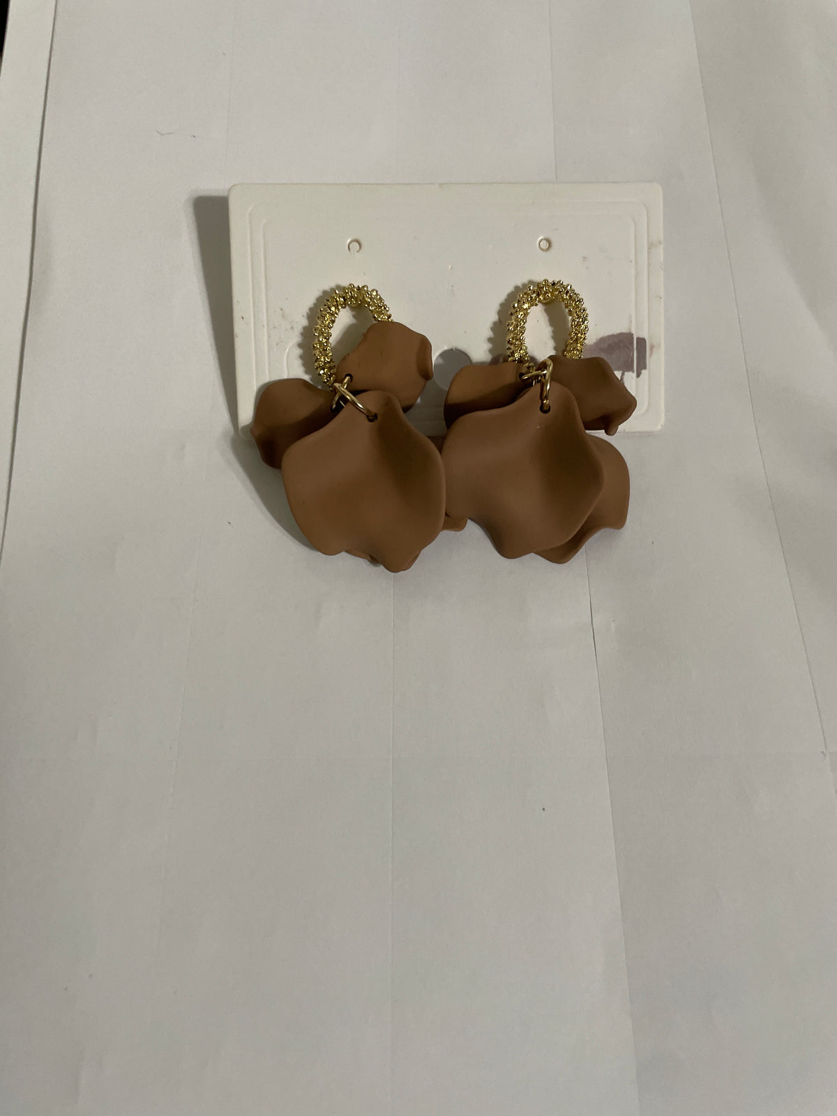tan flower earrings